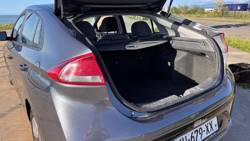 Hyundai ioniq hybrid 2019 5