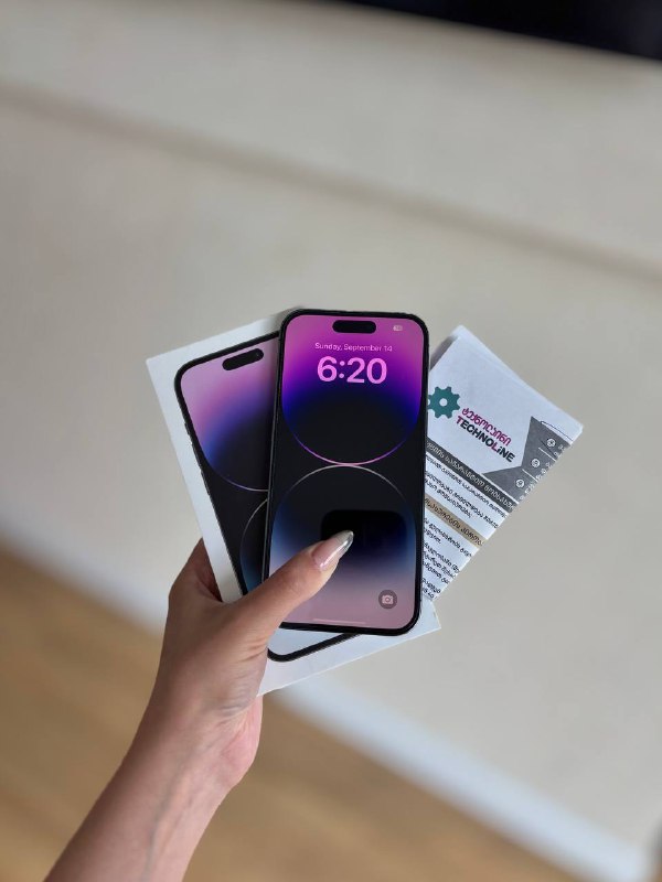 iPhone 14 Pro 128 gb, iPhone 12 64 gb, AirPods Pro 2, кабель зарядки