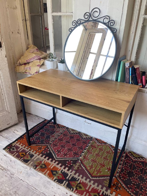 зеркало IKEA EKNE, письменный стол