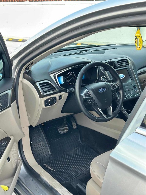 Ford Fusion 6