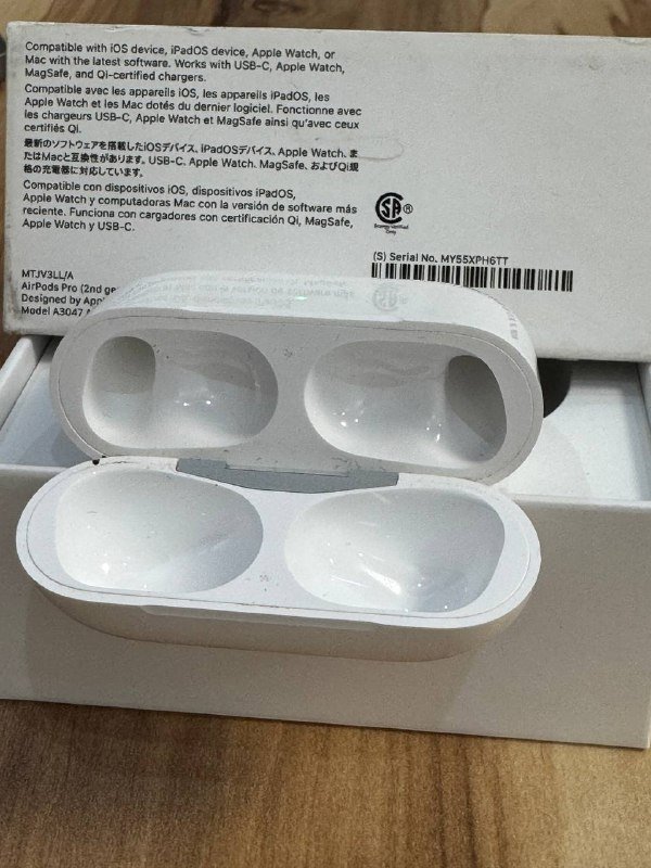Apple AirPods Pro 1, кейс Apple AirPods Pro 2 3