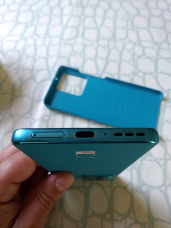 Motorolla Edge 40 neo 5g двухкартный 256Гб 12Гб рам 7