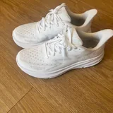 Кроссовки Hoka Clifton 9, размер EU 42 1