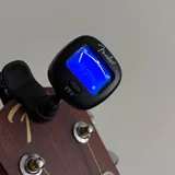 Акустическая гитара Fender, чехол, ремень, тюнер 5