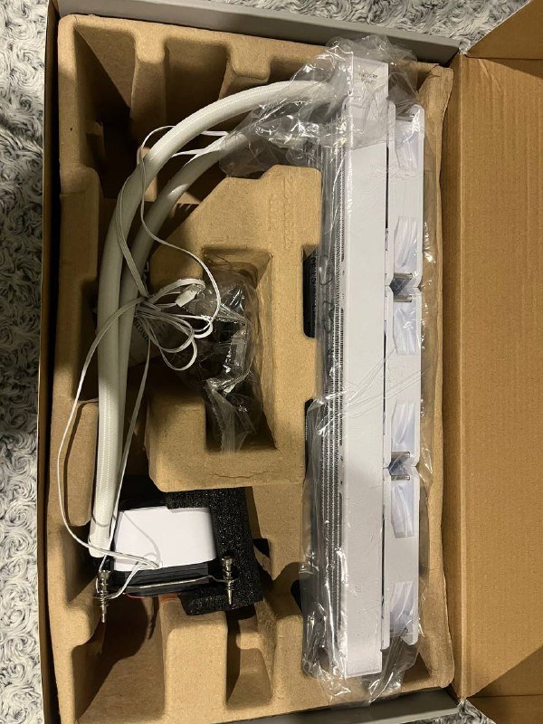 Водяное охлаждение MSI MAG CORELIQUID A13 360MM 3