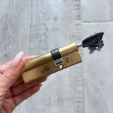 Дверной цилиндровый замок 2