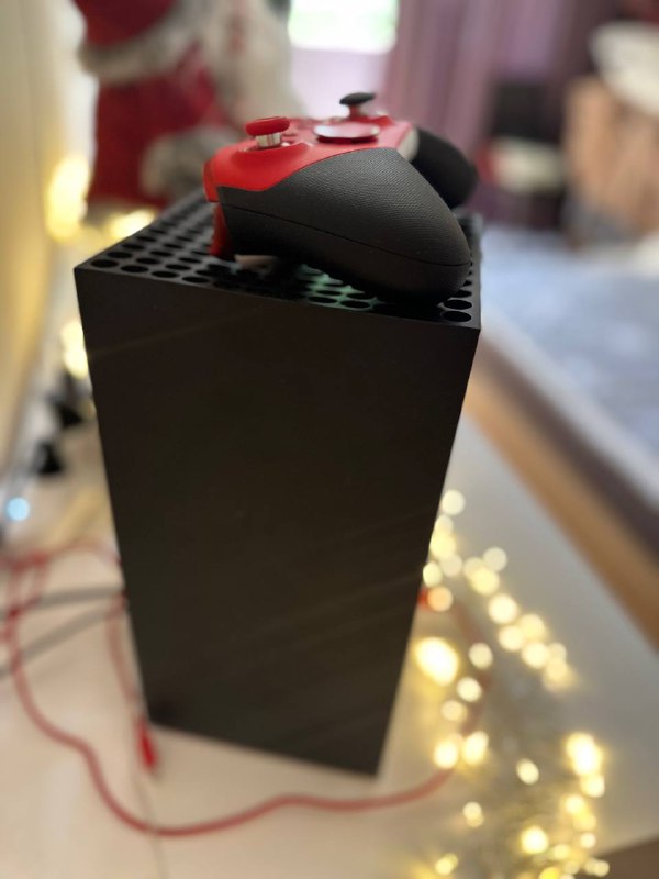 Xbox Series X with Elite Series 2 Controller 3