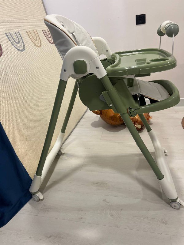 Столик для кормления 3