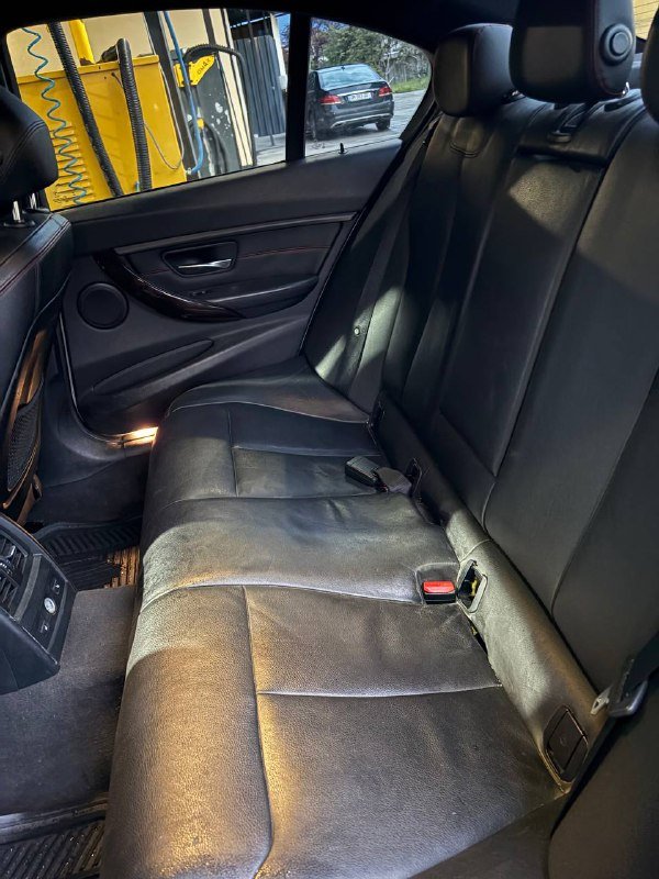 BMW 328 I 2015 года 8