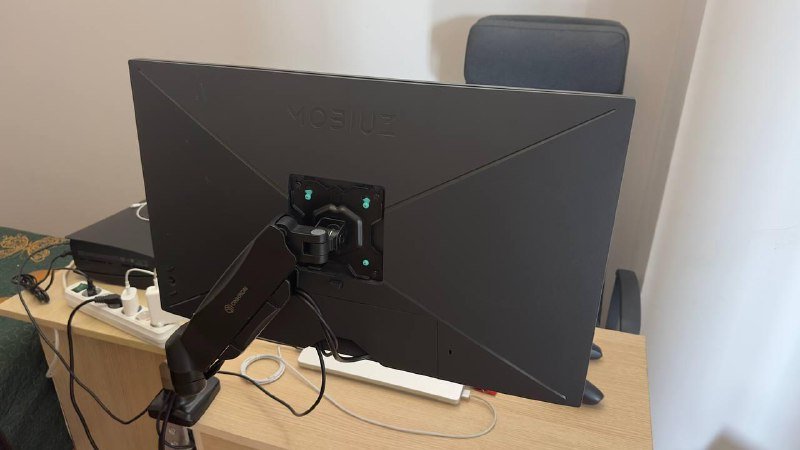 Стол рабочий, монитор игровой Benq Mobiuz 27" 2