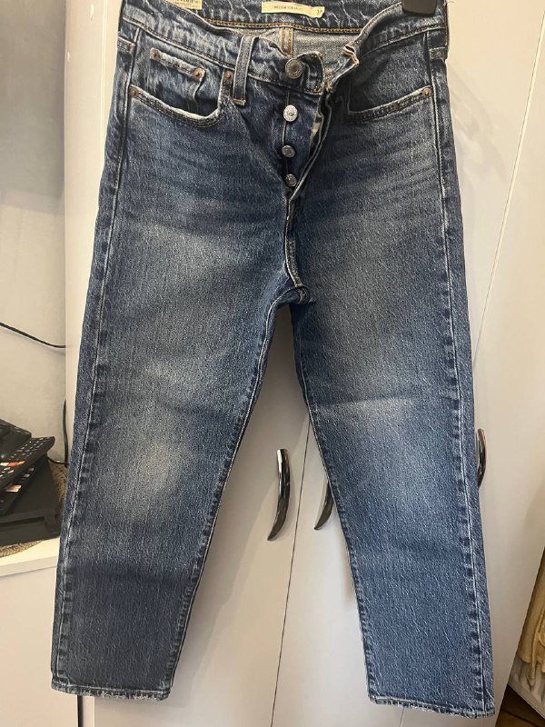 Stradivarius, Zara, Levis светлые, Mango джинсы, Levis темные 3