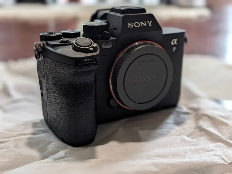 Sony Alpha A7 IV камера 1