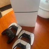PS 5 Digital, 4 джойстика, игры 1