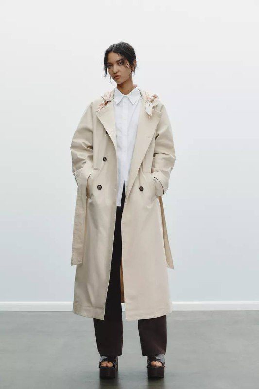 Плащ от Zara, размер XL большемерит