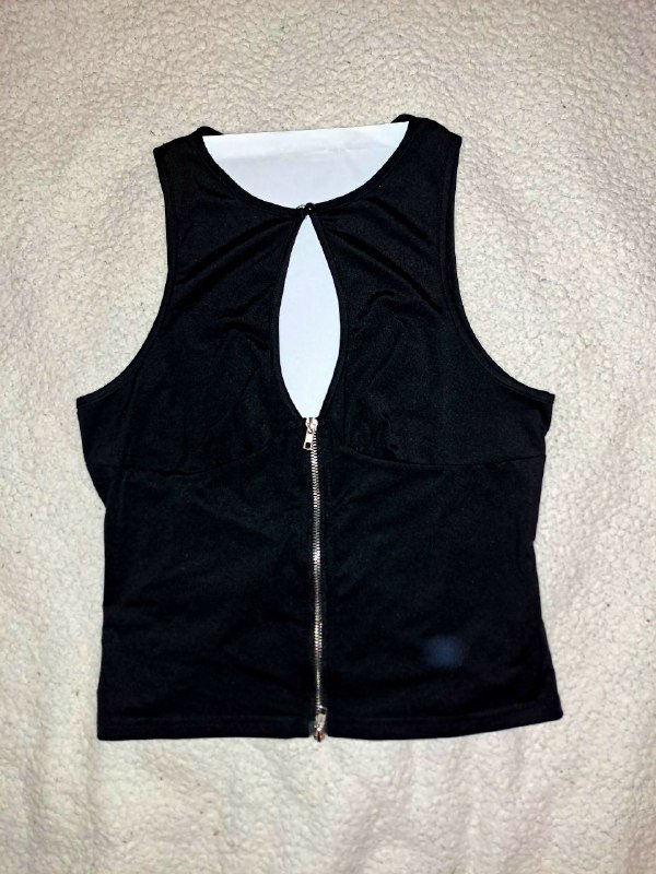 Топ с вырезом размер L