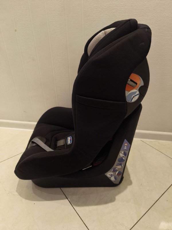 Детское автокресло Chicco 9-18 кг 2