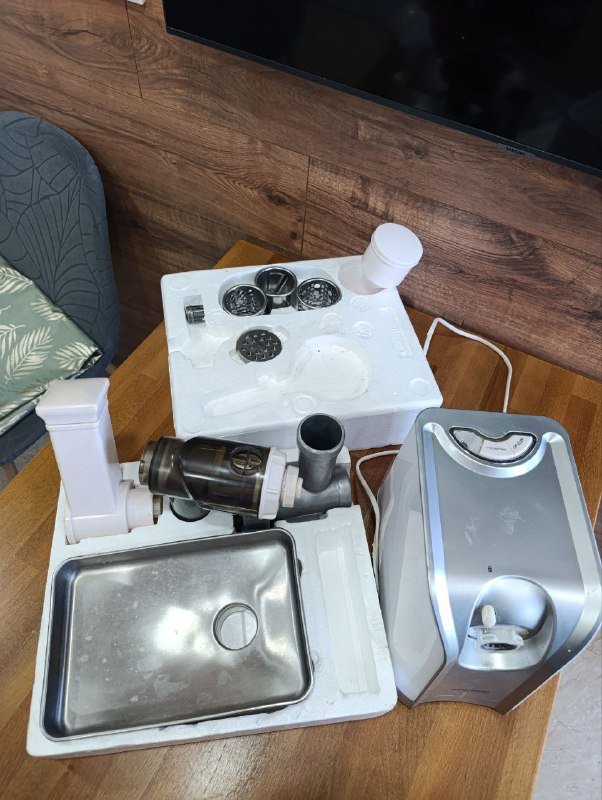 Мясорубка соковыжималка Redmond 8 в 1 2