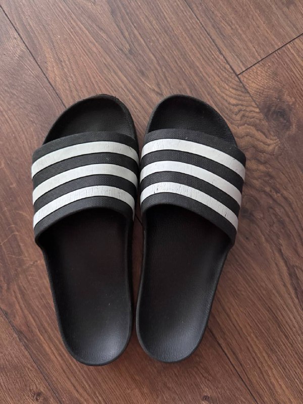 Аквашузы, Adidas сланцы, плед пляжный, купальник H&M 2