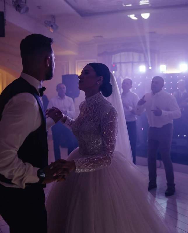 Свадебное платье Milla Nova с кольцом и фатой 9