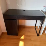 Рабочий стол IKEA 2