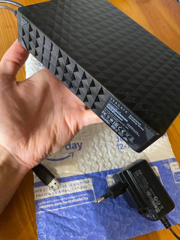 Внешний жесткий диск Seagate 2TB