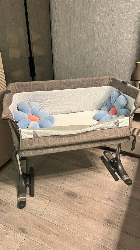 Приставная детская кроватка-манеж 1