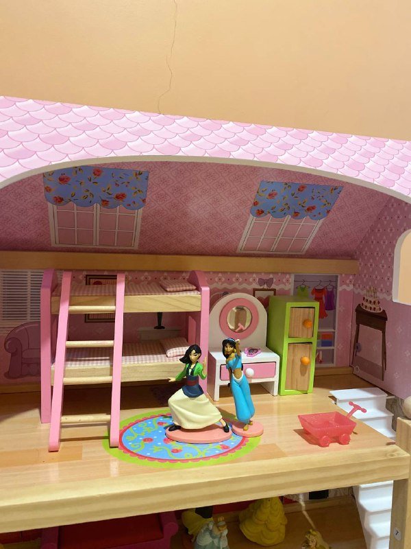 Кукольный домик с мебелью 8