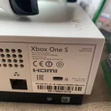 Xbox One S, 5 дисков, 2 джойстика 3