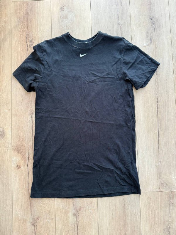 Платье Zara, Платье Nike, Футболка Stradivarius, Шорты Pink, Боди черный, Шорты серые, Топ, Сумка бежевая, Мокасины LP, Ночнушка 2