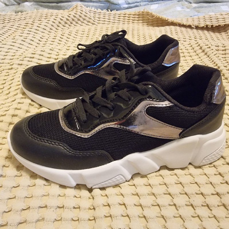 Кожаные синие босоножки, чёрные кроссовки 5