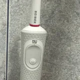 Электронная зубная щетка Oral B 1
