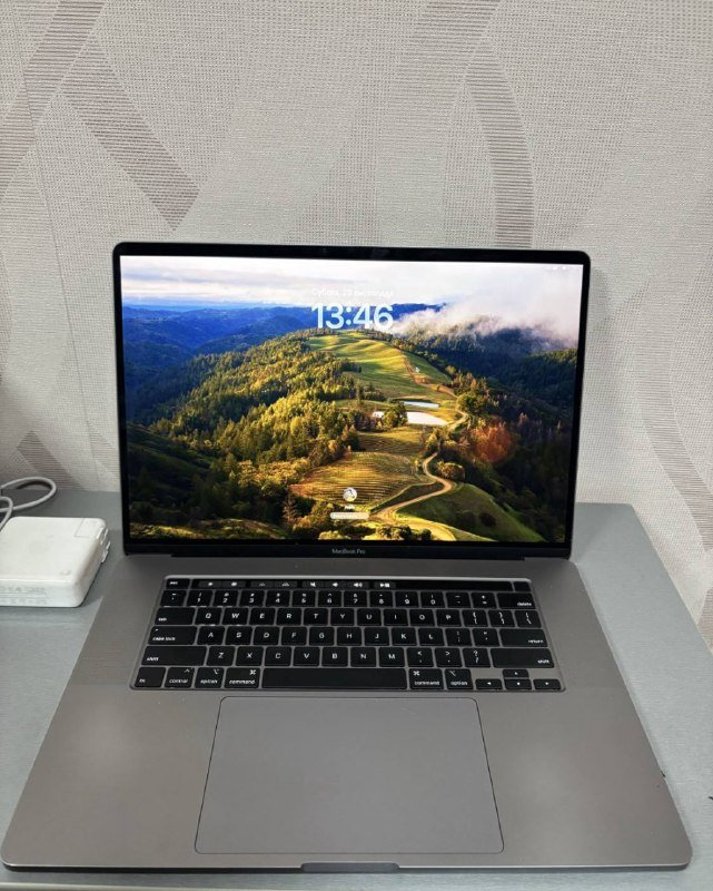 Ноутбук Apple MacBook Pro 2