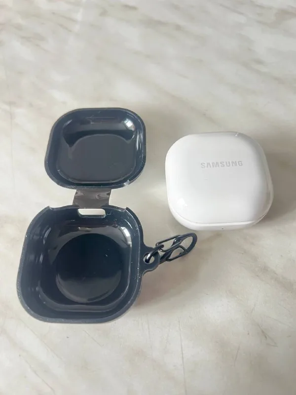 Samsung Galaxy Buds2 1