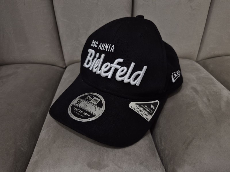 ветровка Carhartt, кепка New Era, жилет Diesel, куртка Diesel, джинсы Diesel 4