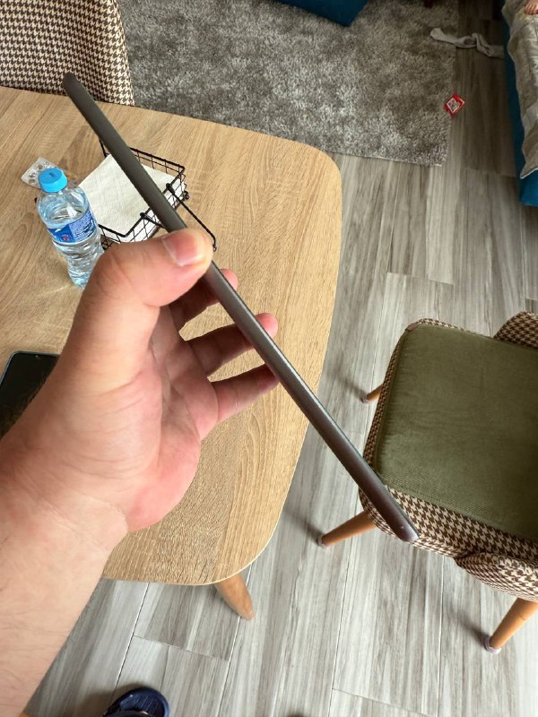 iPad mini 5 с зарядкой и чехлом 4