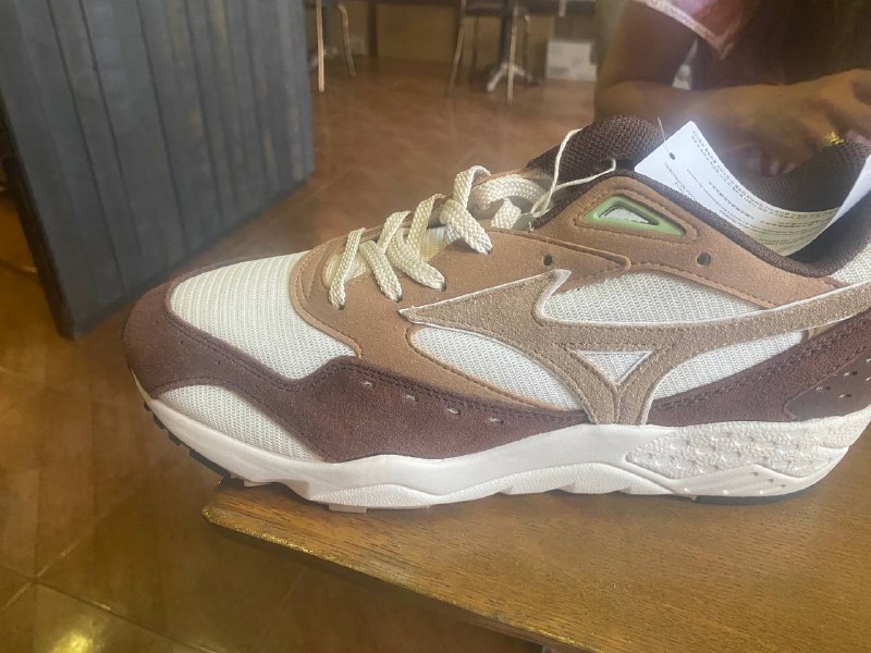 Mizuno кроссовки 43 размер новые 5