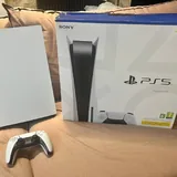 PlayStation 5, геймпад, подставка, кабели, коробка 1