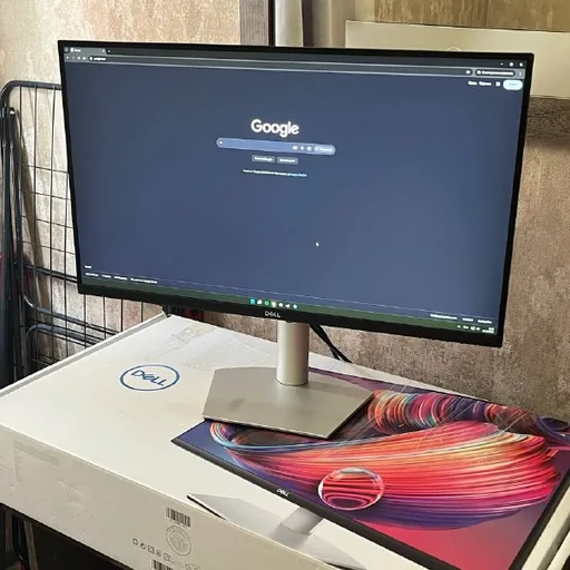 Dell მონიტორი, Xbox გეიმპადი, TP-Link როუტერი, Xiaomi ორთქლის აპარატი, ბუსუსების მოსაშორებელი მანქანა, Bluetooth ადაპტერი, Genius კლავიატურა