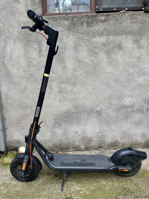 Ninebot F2Pro электросамокат 2