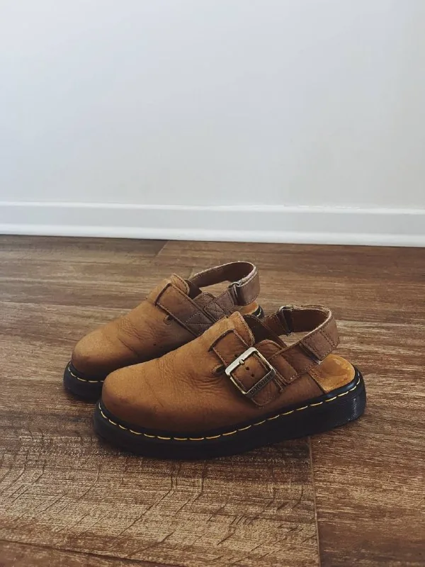 Ботинки Vagabond, Dr Martens 1