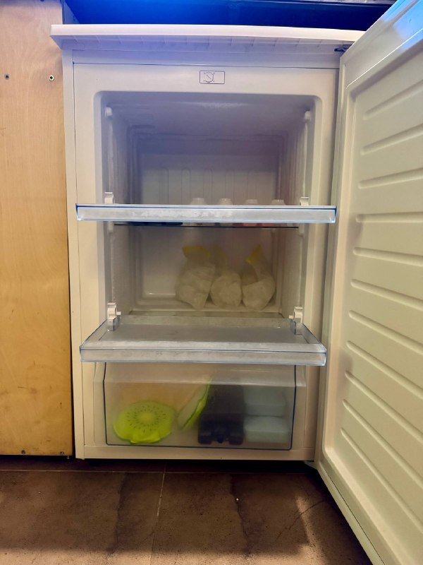 Компактная морозилка 85х54,5х54,5 3