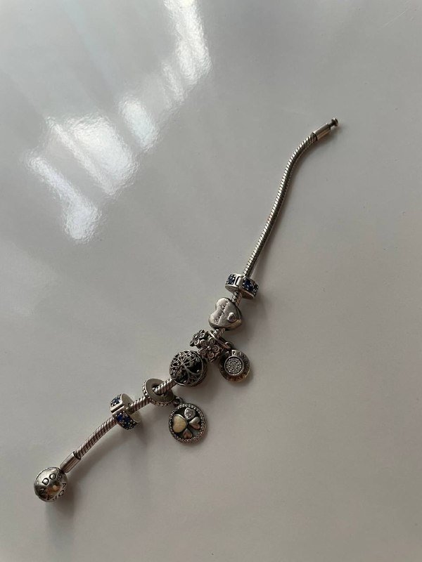 Книга Айн Рэнд «Атлант расправил плечи» 3