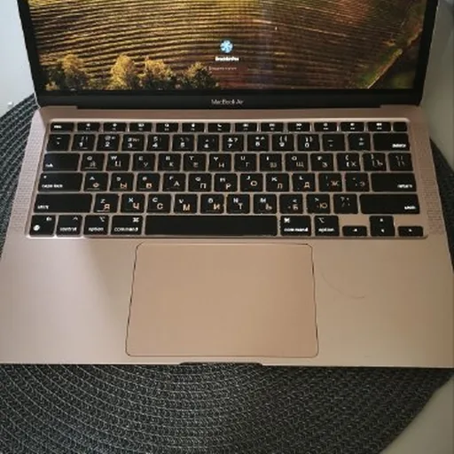 MacBook M1, 8 გბ, 256 გბ