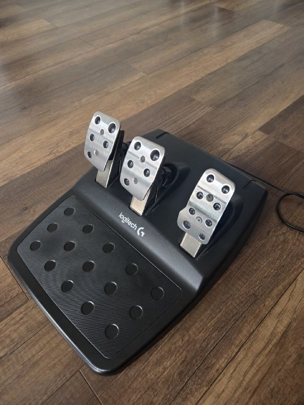 Logitech G29 руль, педали и шифтер 4