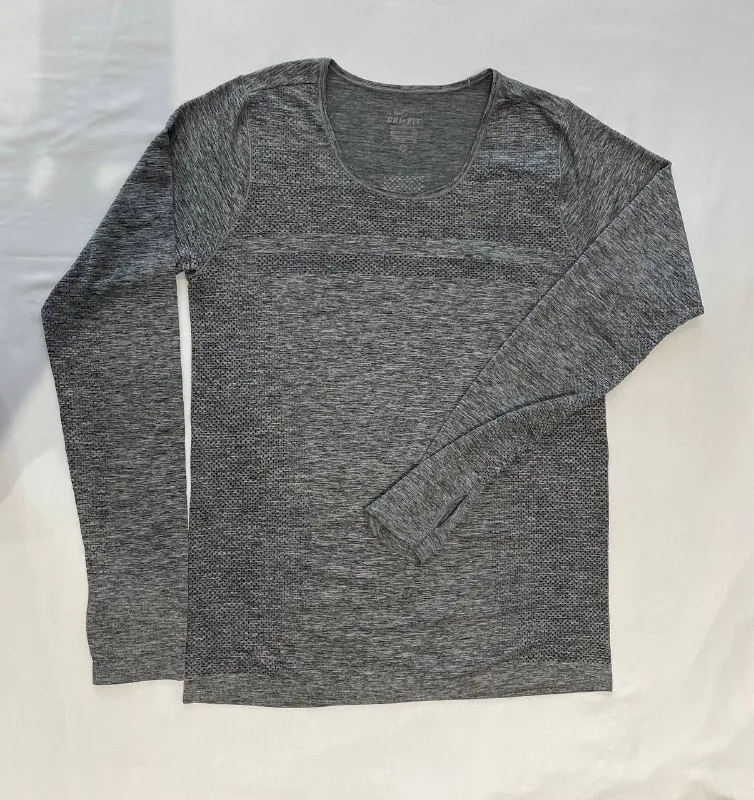 Лонгслив Nike 1
