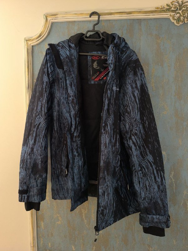 Горнолыжная куртка