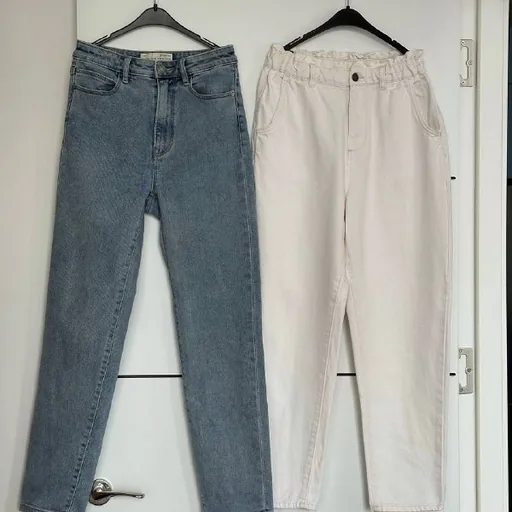 Жіночі джинси mom fit, блакитні та молочні