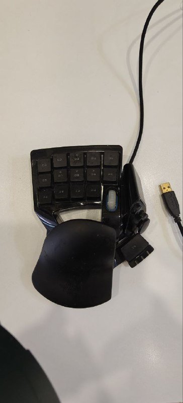 Наушники Fostex T50RP, Усилитель TempoTec Sonata iDSD Plus, Микрофон, Клавиатура Razer Nostromo, Блок питания Aerocool 7