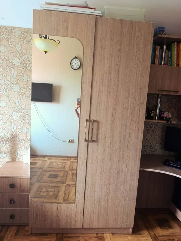 Шкаф, комод, компьютерный стол 1