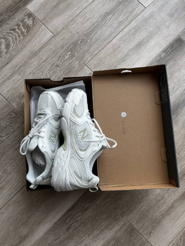 Кроссовки New Balance 530 белые белый светло-зеленый 40 размер 5